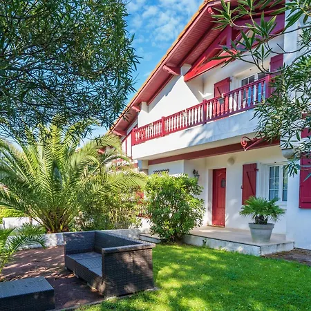 D'hotes D'emilie Bed & Breakfast Anglet