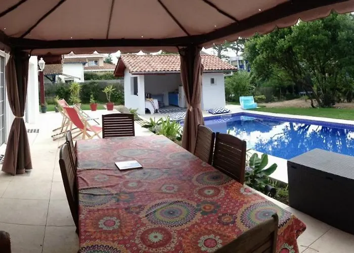 D'hôtes D'émilie Bed and breakfast 3*